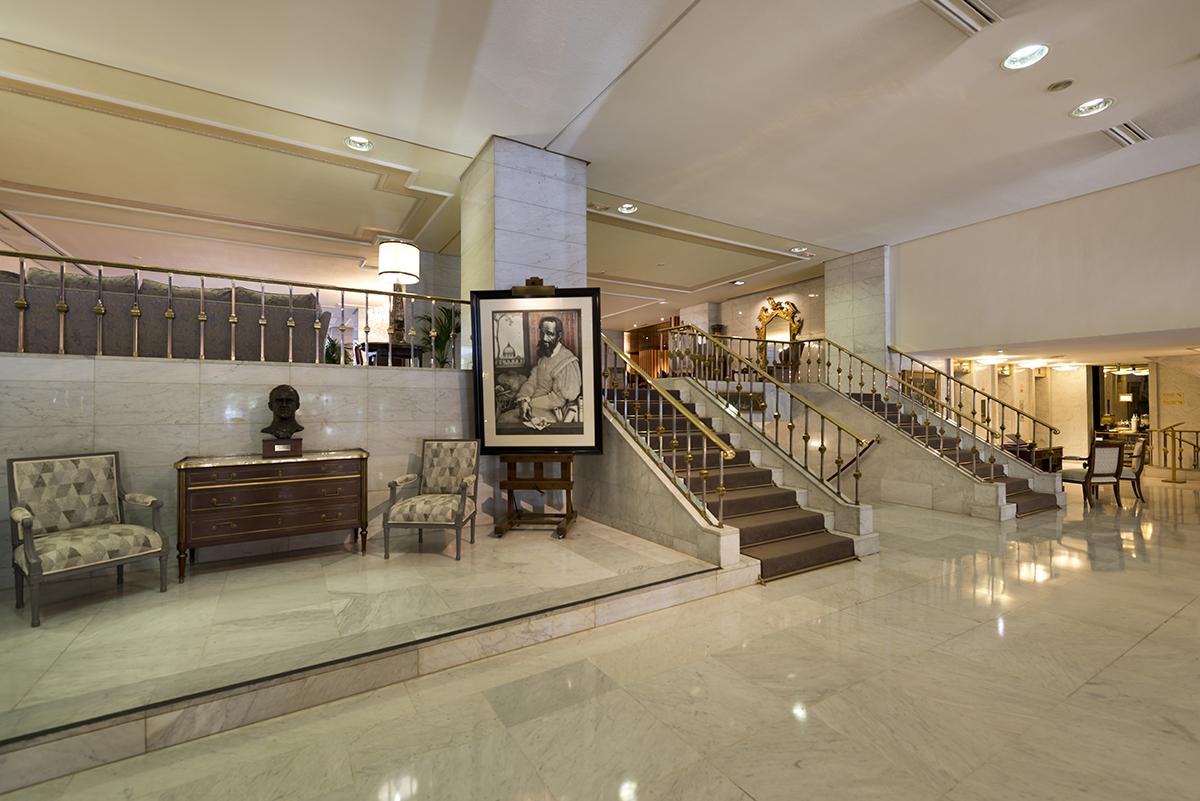 米格尔天使酒店 马德里 外观 照片 The lobby of the hotel